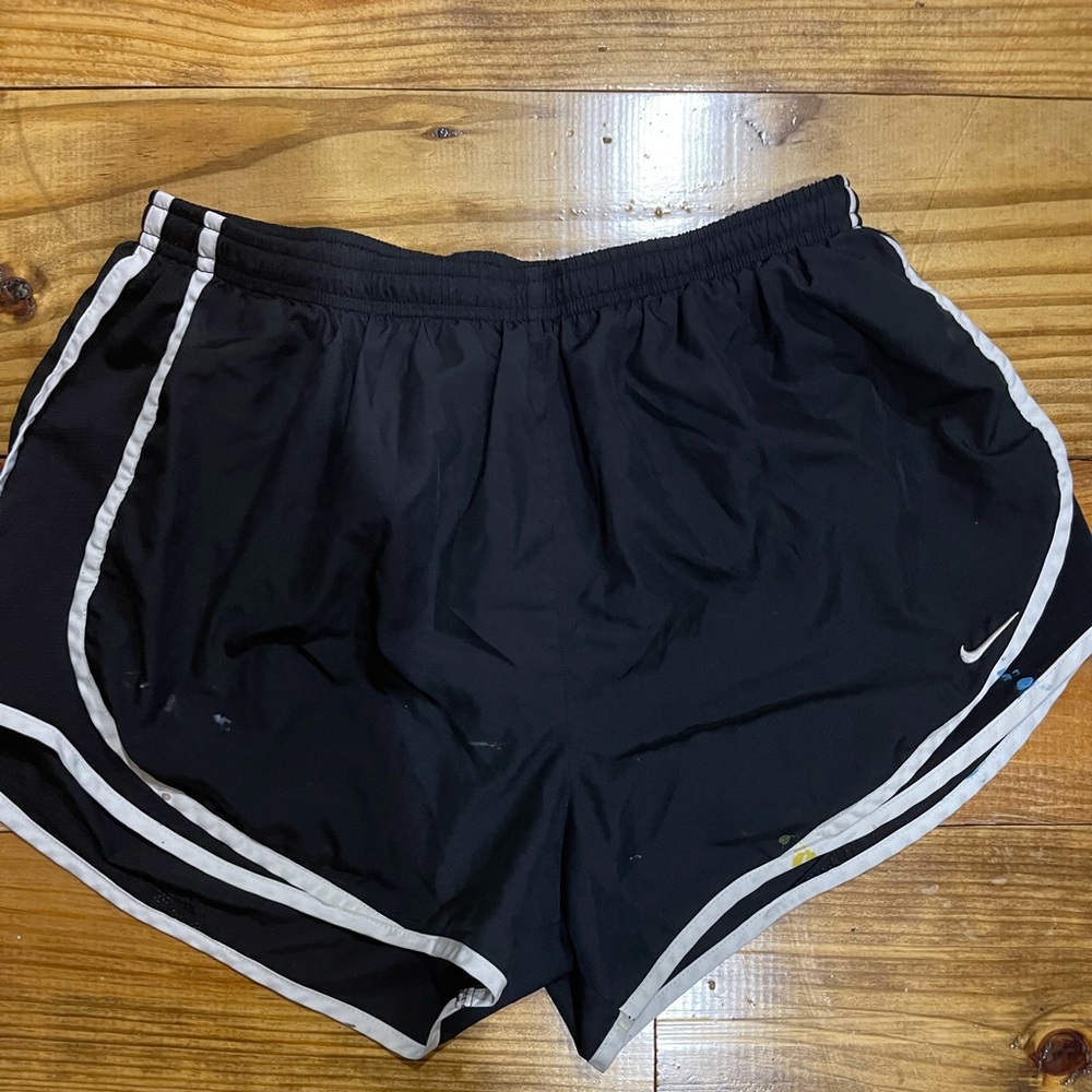 Nike shorts size large